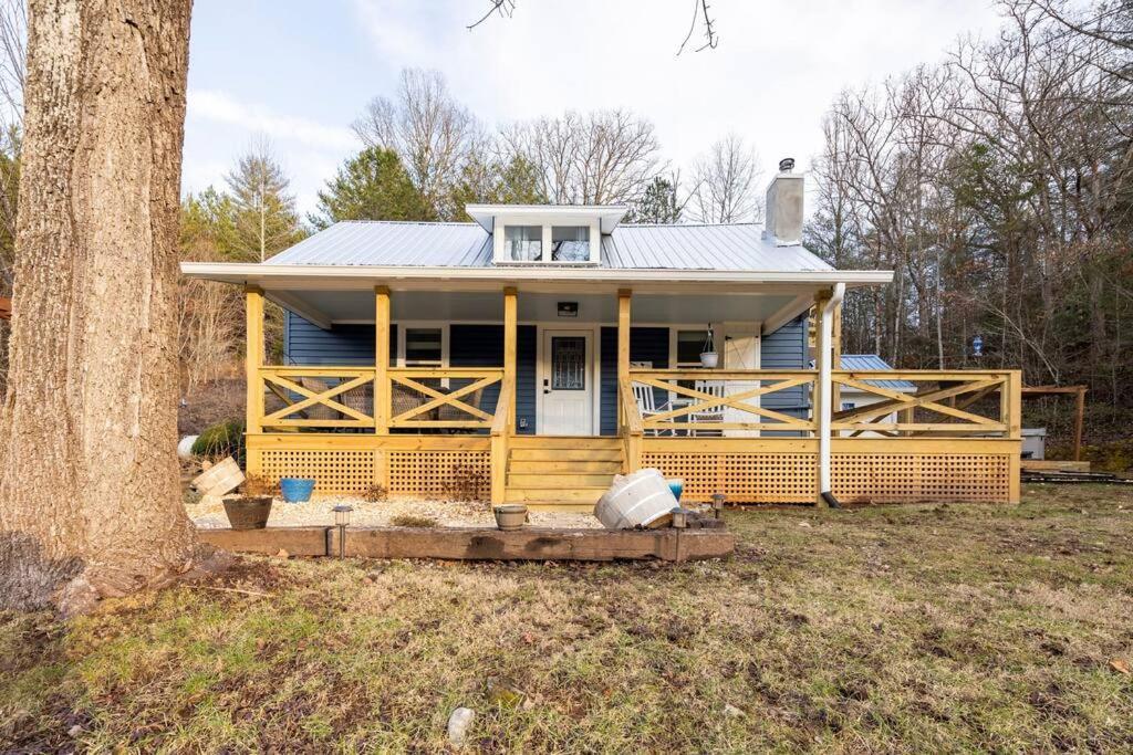 Riverside Relaxer W/hot Tub+fire Pit +wifi & View Franklin