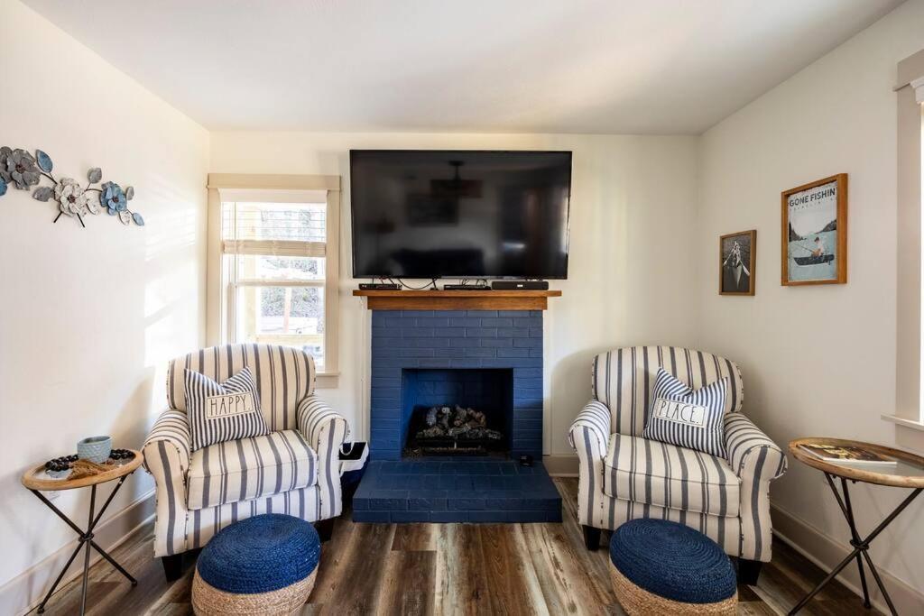 Riverside Relaxer W/hot Tub+fire Pit +wifi & View * Franklin