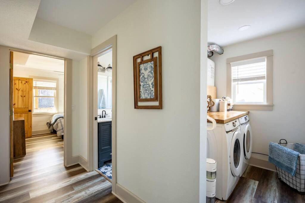 Riverside Relaxer W/hot Tub+fire Pit +wifi & View Franklin