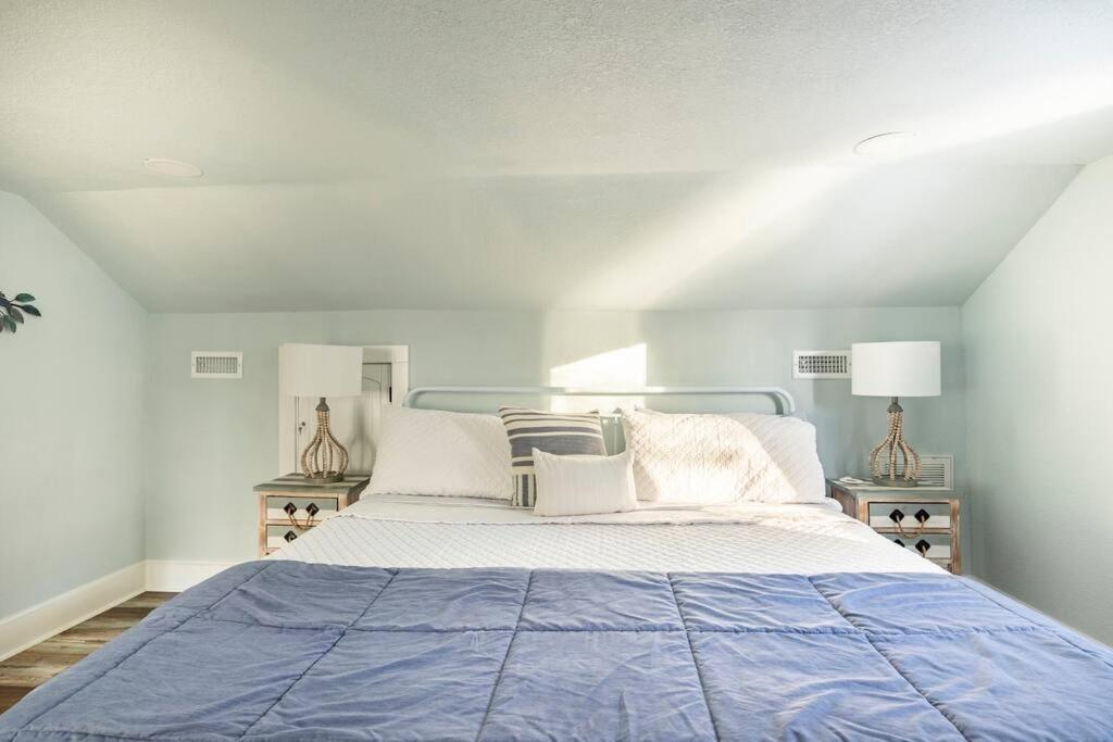 Riverside Relaxer W/hot Tub+fire Pit +wifi & View * Franklin