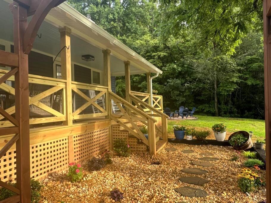 Holiday home Riverside Relaxer W/hot Tub+fire Pit +wifi & View *